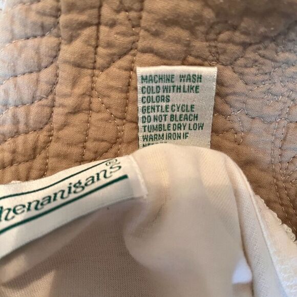 Shenanigans white blouse with colorful embroidery on front - Picture 4 of 5